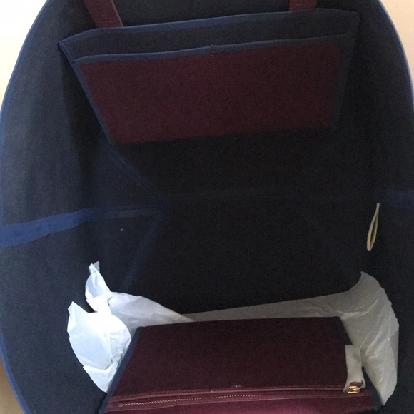 NWT Kate Spade Tote. $228 Retail - Picture 15 of 15